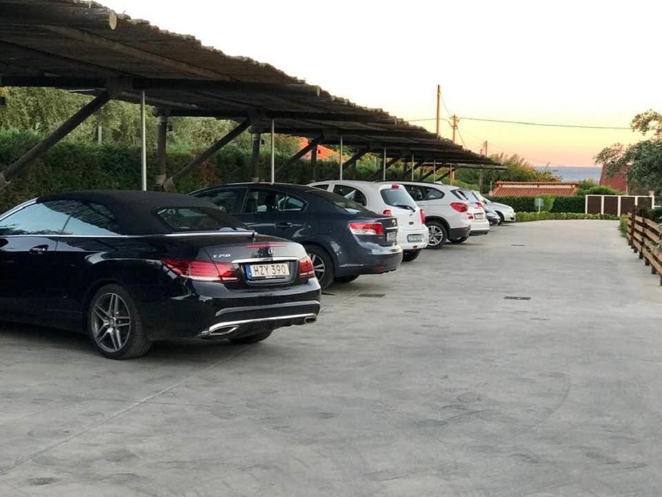 ארקודי Boutique Hotel Ileas Village מראה חיצוני תמונה